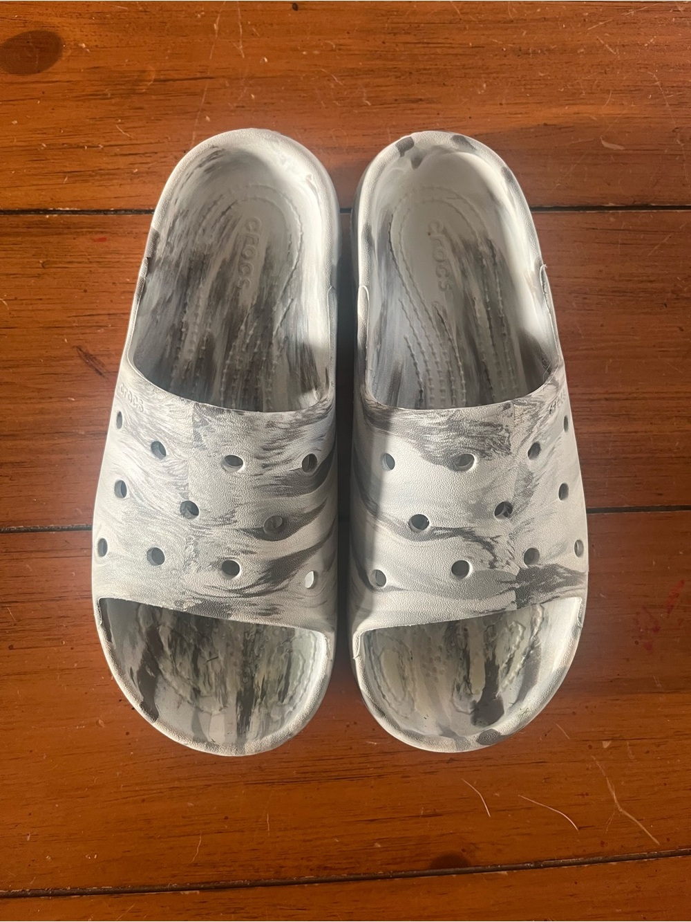 Crocs White and Gray Marbled Slide Sandals